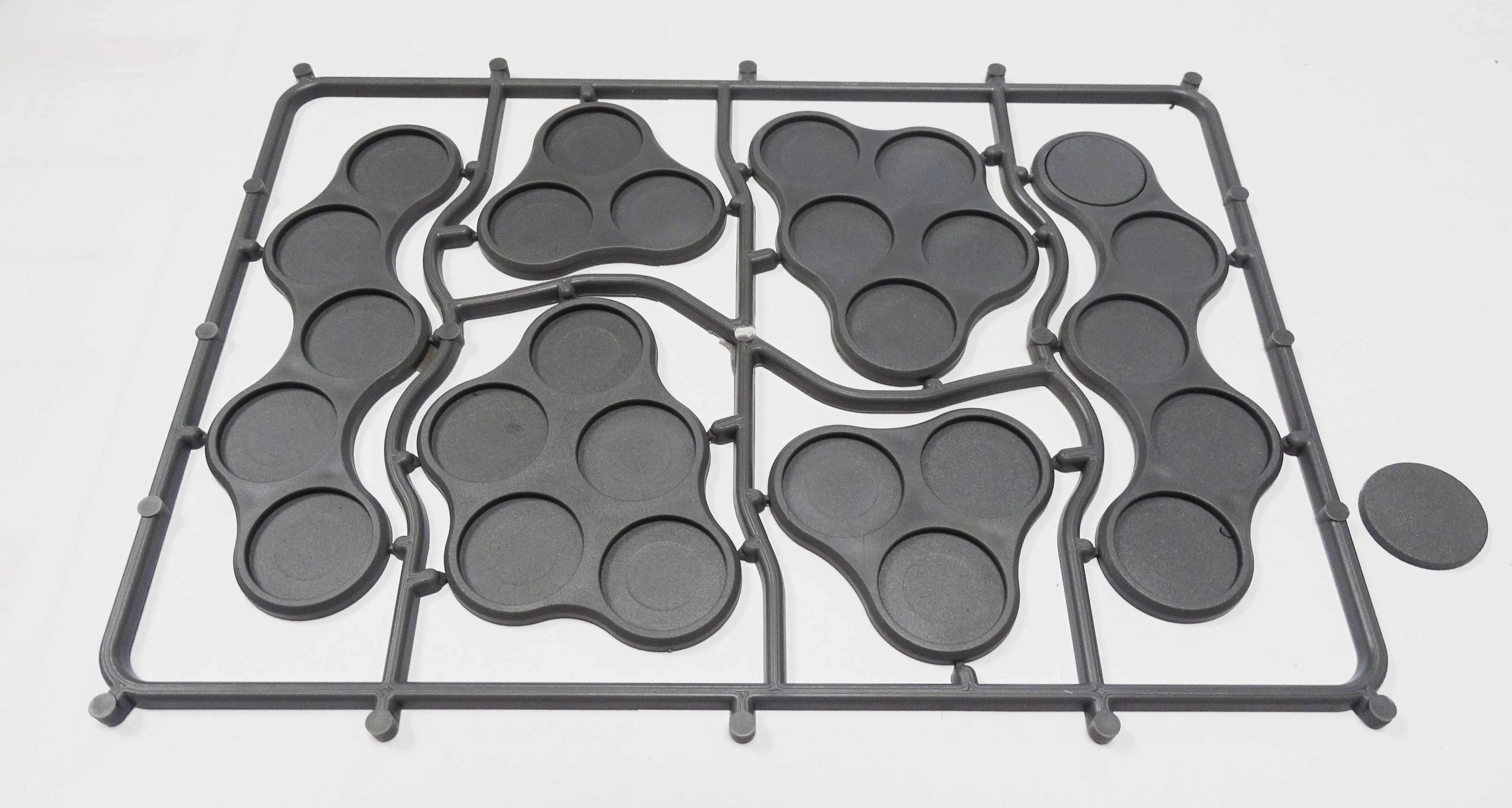 Victrix Limited: Plastic Bases Set 10 - Skirmish Movement Trays for 20mm Round Bases