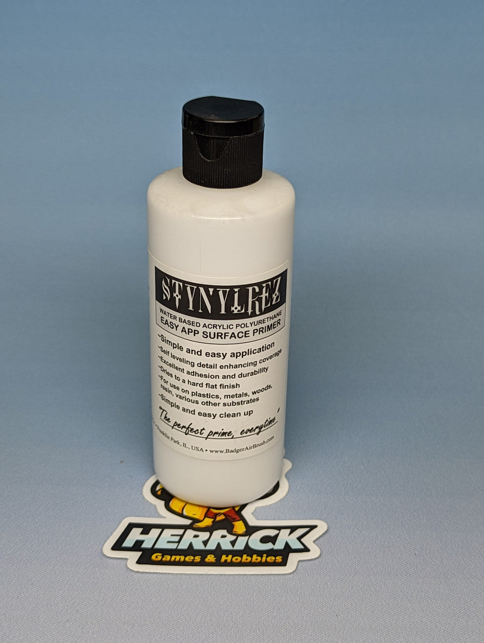 Badger: Stynylrez Water-Based Acrylic Primer White 4oz. Bottle