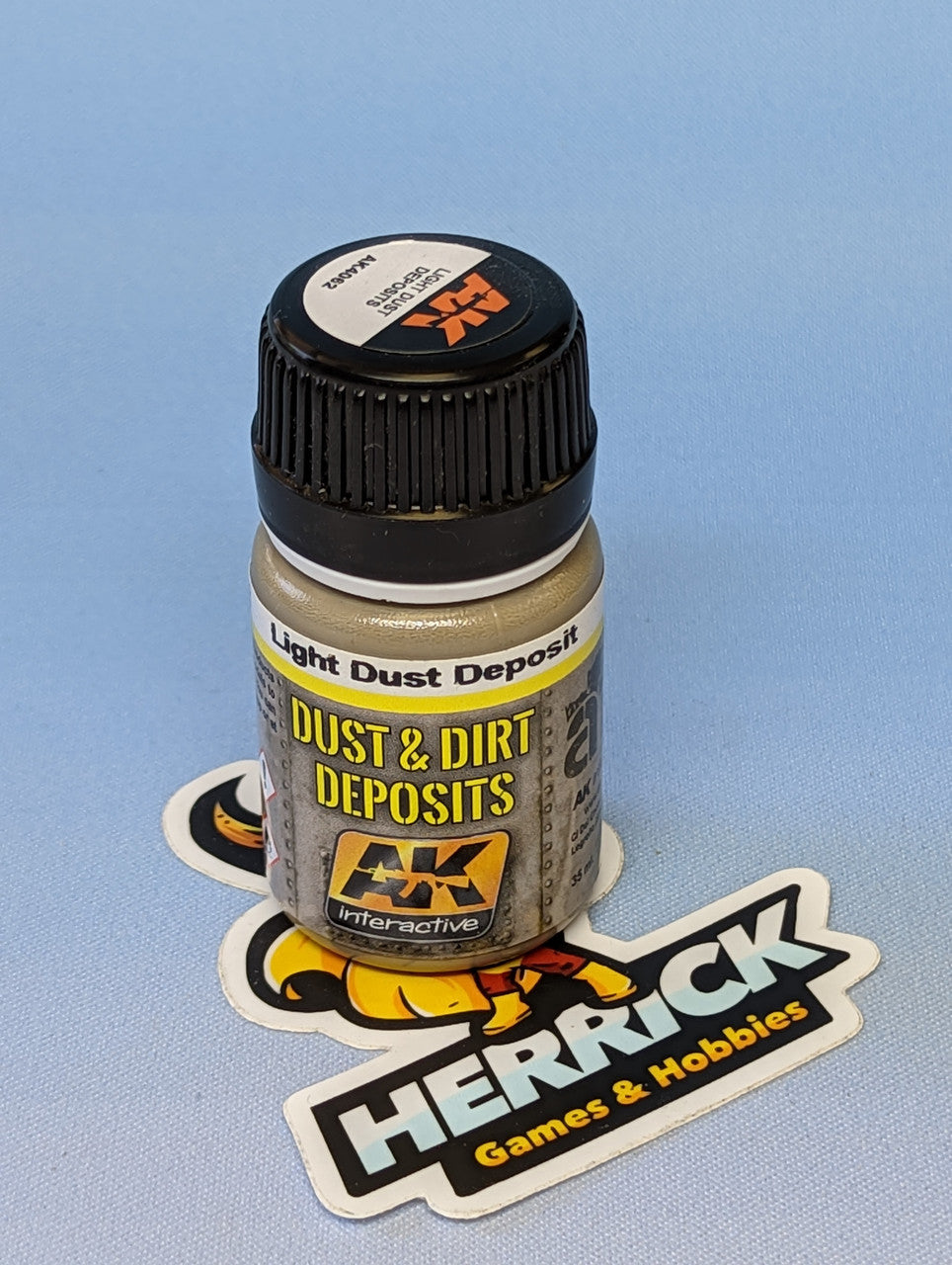 AK Interactive: Dust & Deposit Light Dust Enamel Paint 35ml Bottle